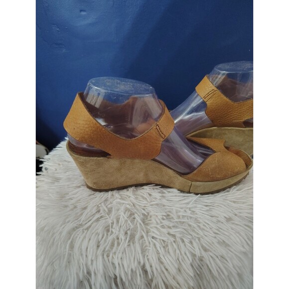 Pedro Garcia Tan Wedge Sandals - Picture 4 of 7